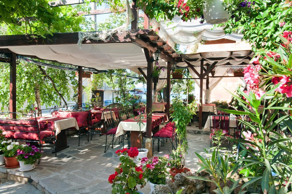 Vromos Guest House Chernomorets Ngoại thất bức ảnh